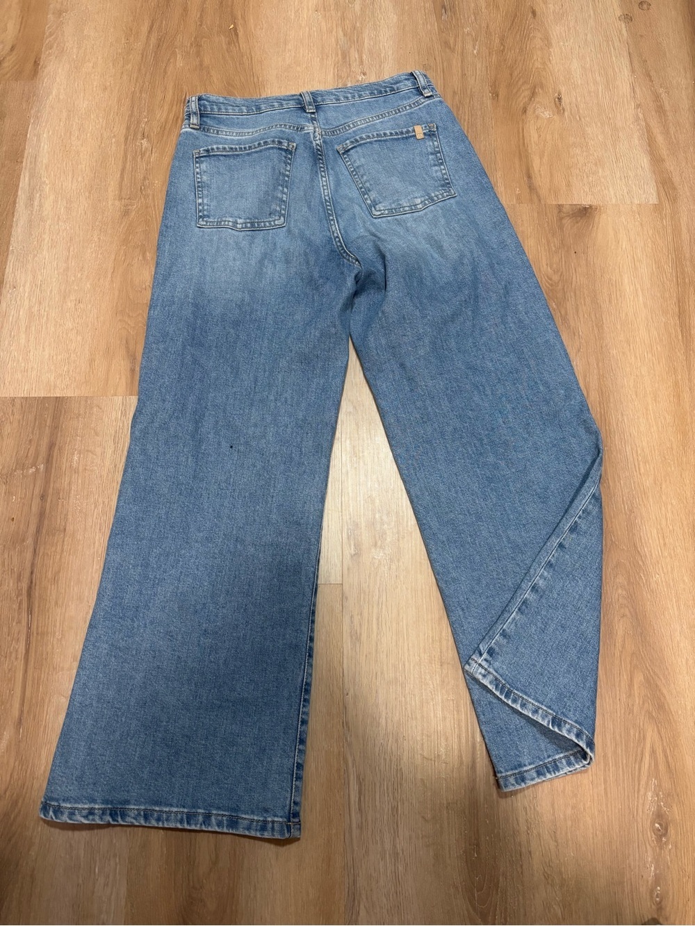 Joe's Jeans The Mia High Rise Wide Leg Ankle Jeans Blue Raw Hem | Size 28 - Picture 4 of 6